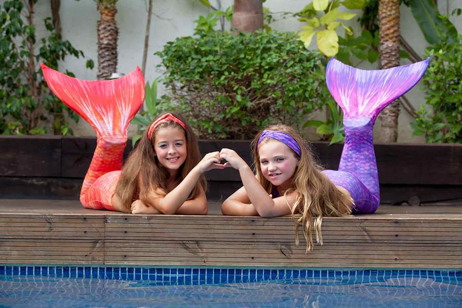 Mermaid accessorising from Planet Mermaid